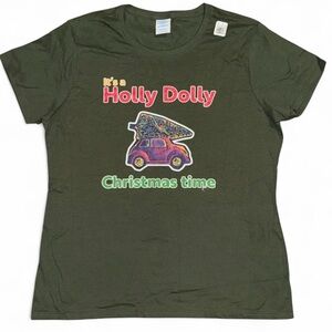 Holly Dolly Christmas Graphic Tee Sz Large -NWOT